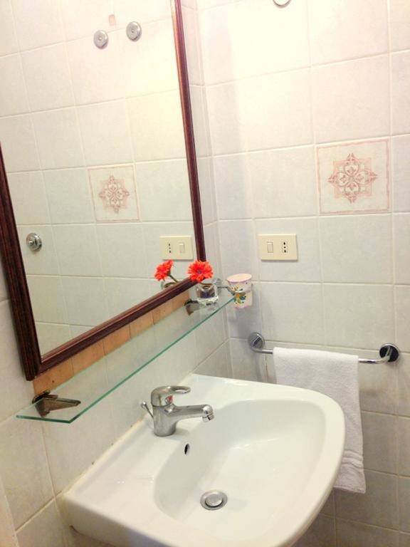 Residenza Camilla Hotel Roma Ngoại thất bức ảnh