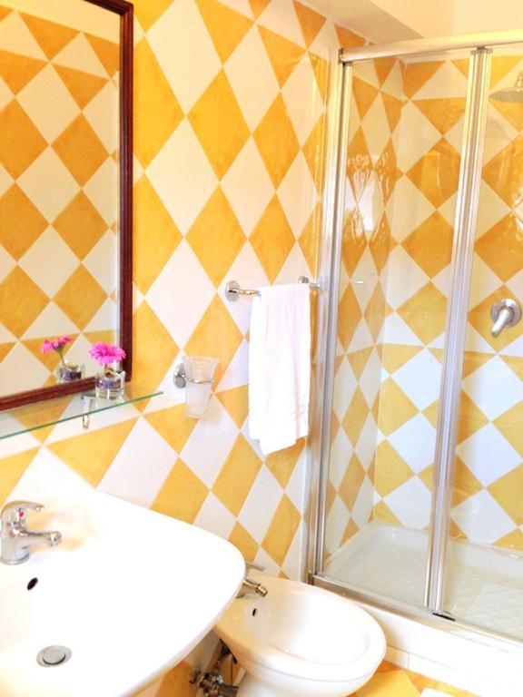 Residenza Camilla Hotel Roma Ngoại thất bức ảnh
