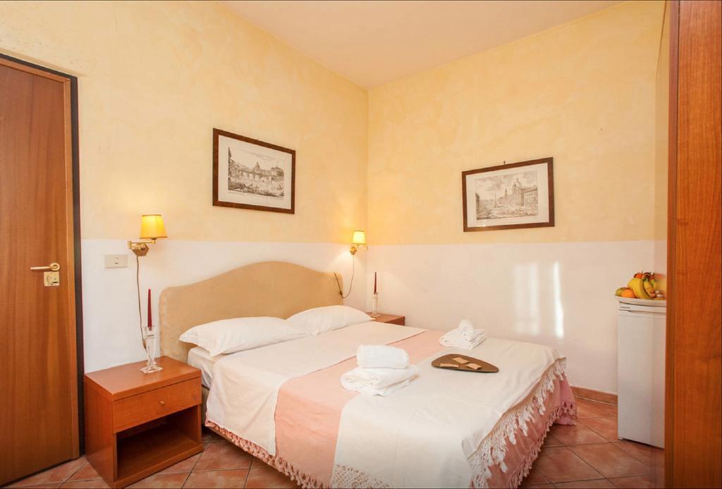 Residenza Camilla Hotel Roma Ngoại thất bức ảnh