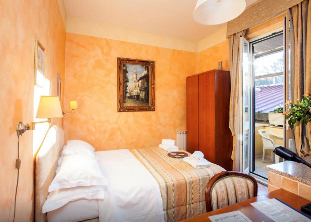 Residenza Camilla Hotel Roma Ngoại thất bức ảnh
