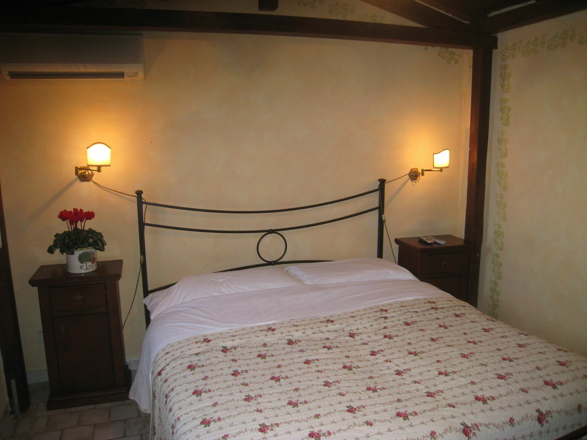 Residenza Camilla Hotel Roma Ngoại thất bức ảnh